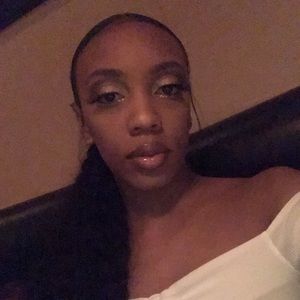 Meet your Posher, Raven